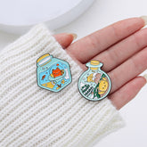 Pines de gato de botella a la deriva de dibujos animados